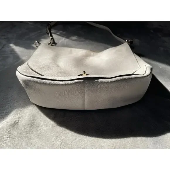 COACH Women's Pebbled Turn lock Hobo Purse !! - Picture 2 of 16